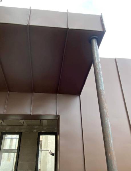 Habillage de façade en zinc à Roanne